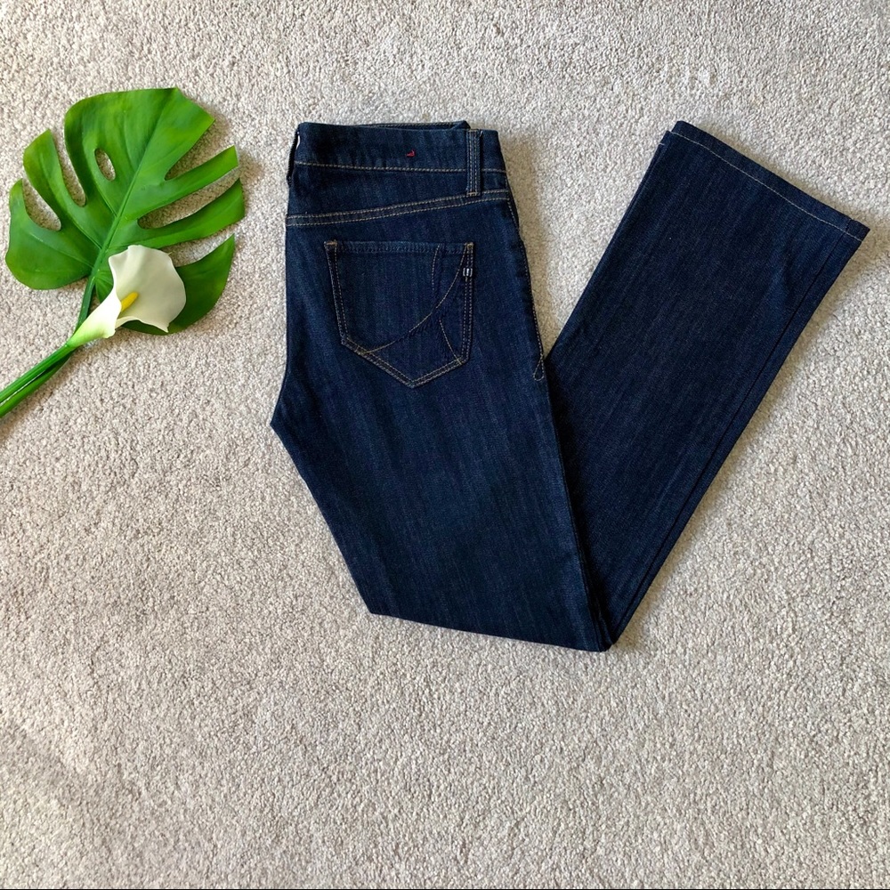 !iT Los Angeles Hottie Jeans Size 28 NWOT